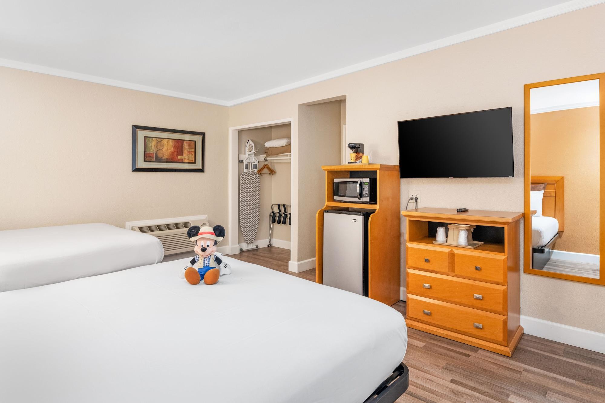 Anaheim Islander Inn And Suites Near Park And Convention Center Buitenkant foto
