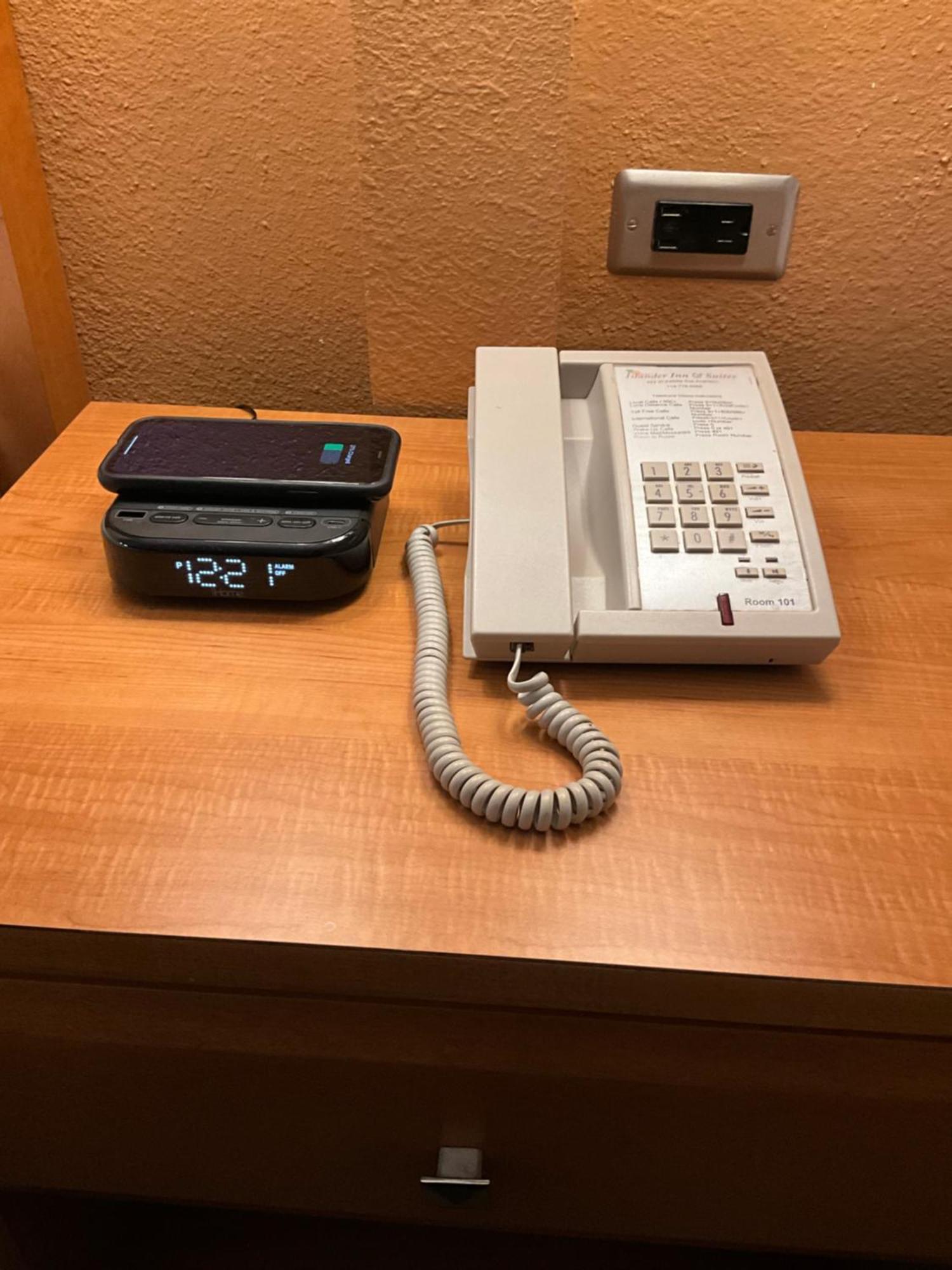 Anaheim Islander Inn And Suites Near Park And Convention Center Buitenkant foto