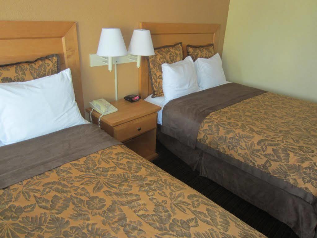 Anaheim Islander Inn And Suites Near Park And Convention Center Buitenkant foto